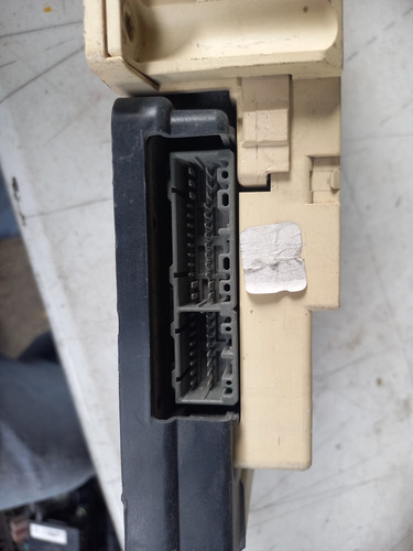 Modulo Caja De Fusibles Bcm Cirrus Stratus 01-06 #561 (Usado)