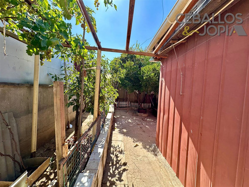 Casa En Venta De 4 Dorm. En Quilpué