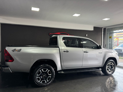Toyota Hilux Pick-up 2.8 Cd Srx 177cv 4x4 At
