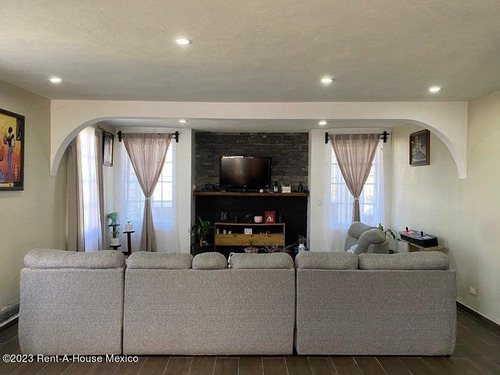 Casa En Venta En Otzolotepec ,villa Cuauhtemoc Gis24-1408