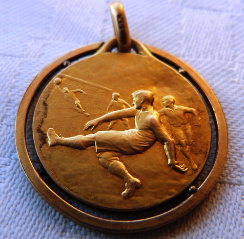 Monijor62-antigua Medalla Futbol Oro Fix- El Comentario 1928 (Usado)
