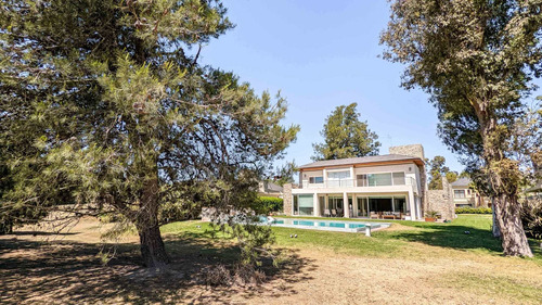 Imagen 10 de 14 de Casa En Venta En Saint Thomas Este, Canning