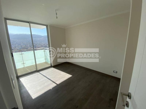 Se Arrienda Lindo Departamento, Av. Edmundo Pérez Zujovic