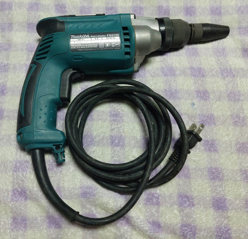 Atornillador Makita Fs2700