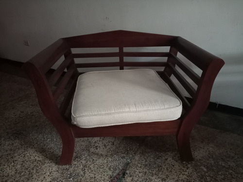 Juego De Muebles De Madera Comprados En Raphia (Usado)