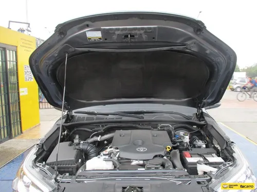 Toyota Hilux 4x4 2.4 At Aa