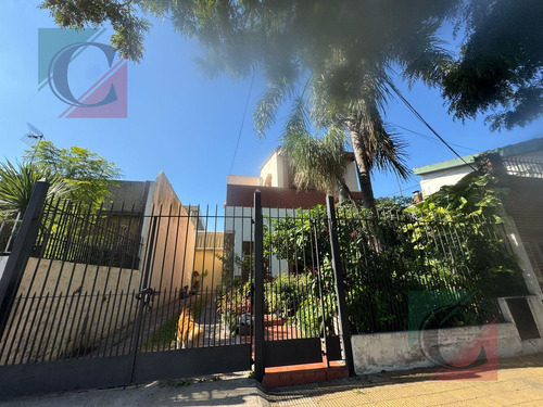 Casa En 3 Ambientes Con Cochera Y Galpon