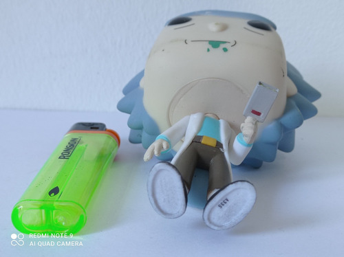 Rick With Portal Gun Funko Pop #665 Rick And Morty (Usado)