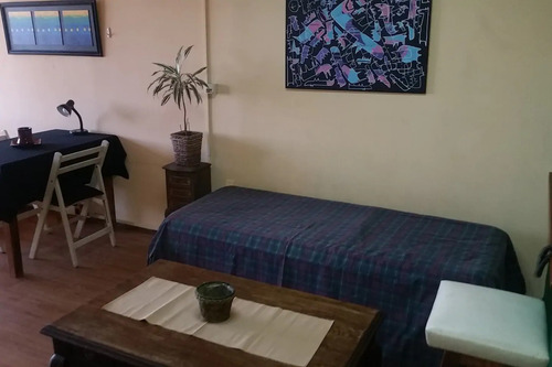 18 De Julio Y Yaguarón, Excelente Ubicación, Wifi, A/c, Para Hasta 4 Personas!