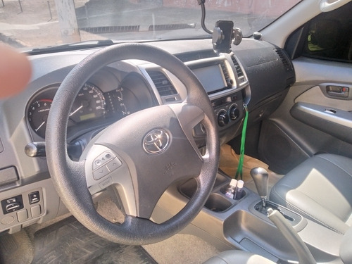 Imagem 6 de 6 de Toyota