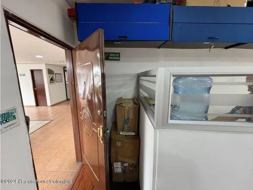 Comercial En Los Andes Norte Rah Co: 25-1030