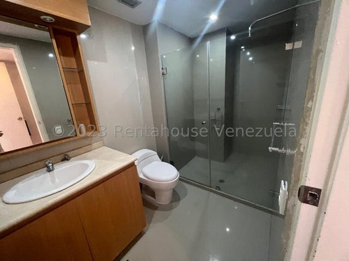 Apartamento En Alquiler En Campo Alegre Cod. 24-12877 Lm