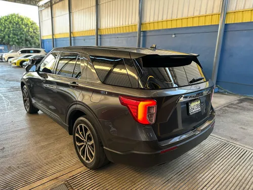 Ford Explorer 2020 Clean Carfax