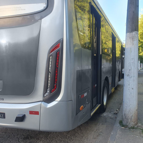 Midi Urbano Caio Apache Vip Mercedes-benz Of 1519 2019
