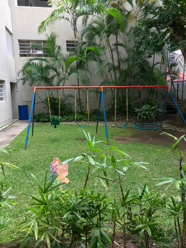 Imagen 9 de 13 de Apartamento En Venta Urb. Campo Alegre C-19676