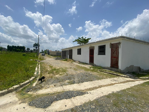Solares En Residencial Cerrado Con Todos Los Servicios.