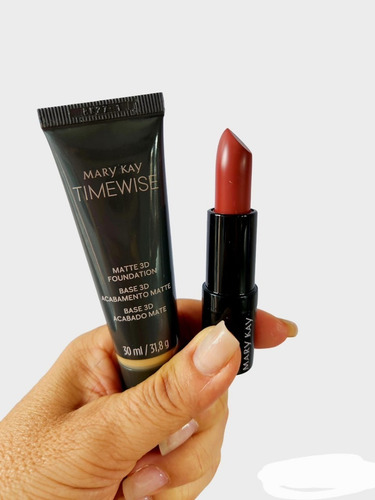 Kit Batom Matte Nude Passione + Base Liquida Cor Marrom