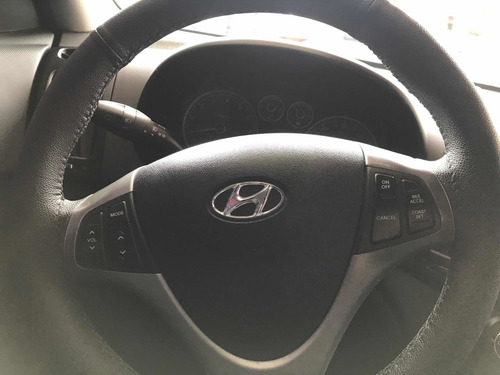 Imagem 9 de 15 de Hyundai I30 2011 2.0 Gls Aut. 5p