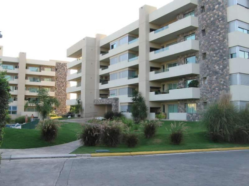 Departamento En Venta. B° Chateau. Complejo Mai Tei 3 Dorm.