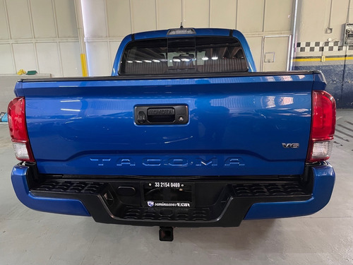 Imagen 7 de 15 de Toyota Tacoma 4x2