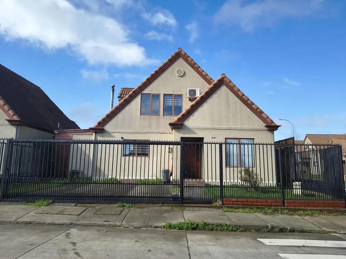 Imagen 2 de 25 de Casa Con Piscina En Venta Quilamapu Chillan