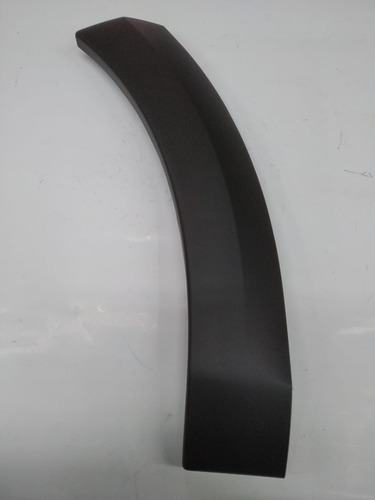 Imagen 2 de 2 de Fender Moldura Paragolpe Delant Saveiro 13/16 Der Original