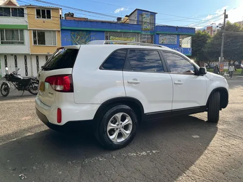 Kia Sorento 2.4 Radical 4x2