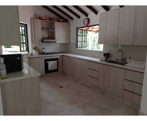 F-10 Finca Remodelada En Santa Fe De Ant. (via Pan Gordito)