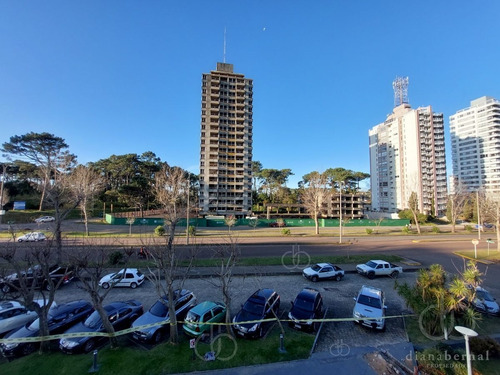 Imagen 2 de 17 de Amplio Apto De 2 Dormitorios En Roosevelt, Punta Del Este
