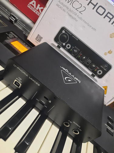 Behringer Umc22 U-phoria Interface Micrófono / Instrumento (Usado)
