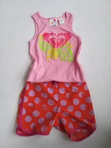 Ropa de niña chiquita sale