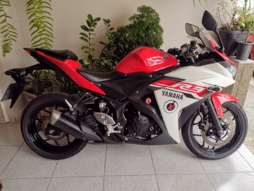 Imagem 1 de 7 de Yamaha Yzf R3