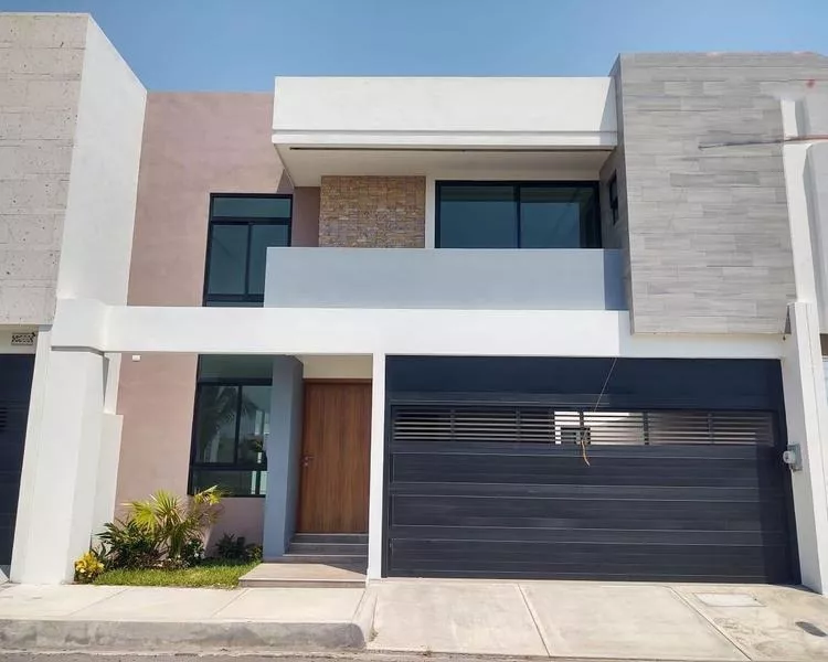 venta de casa con alberca frente a parque fraccionamiento costa de oro mercadolibre