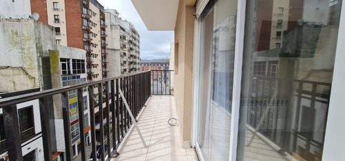 Imagen 3 de 18 de Departamento 3 Ambientes C/balcon Saliente