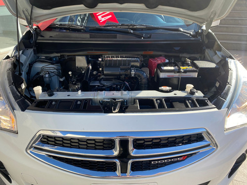 Dodge Attitude 1.2 Se At