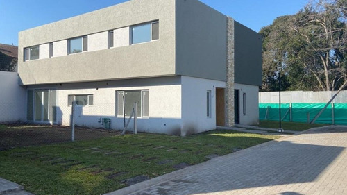 Imagen 2 de 15 de Casa En Venta En Bella Vista