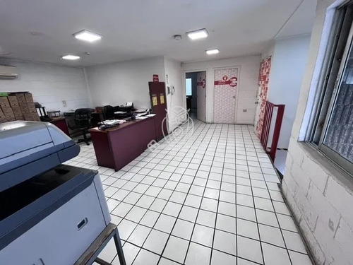 Venta Activo Industrial, San Joaquín Con 92 Mts. De Frente