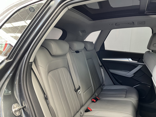 Audi Q5 2.0 L T Select Dsg