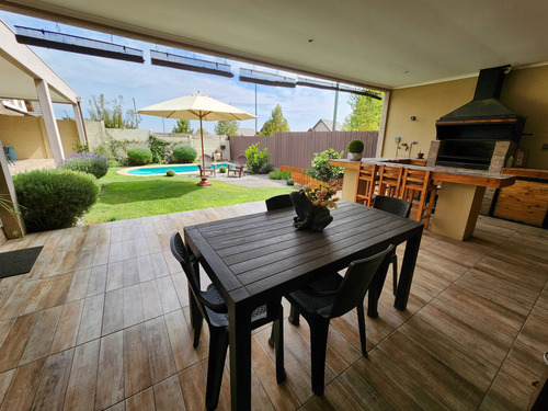 Casa Con Amplio Terreno Con Piscina 3d-3b -2e (86648)