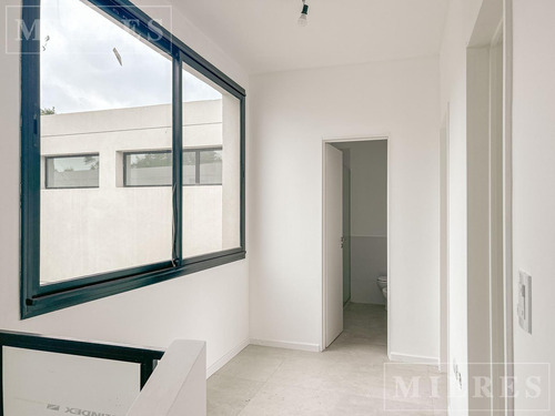 Dúplex En Venta En Tigre Mews
