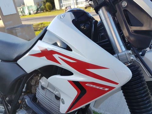 Imagen 8 de 15 de Honda Tornado