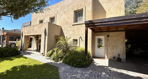 Casas En Venta En Barrio Privado Ombúes De Hudson