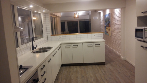 Hermosa Casa En La 8 De La Mansa Punta Del Este Para Febrero