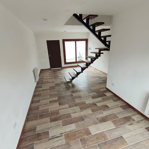 Duplex Santa Rita 2 Dorm Terraza Propia Pileta Esc
