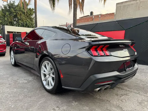 Ford Mustang 5.0l Gt V8 At
