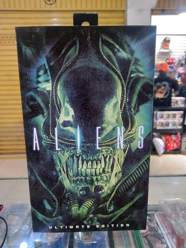 Imagen 6 de 6 de Figura Aliens Ultimate Edition Neca Reel Toys - Blue Alien