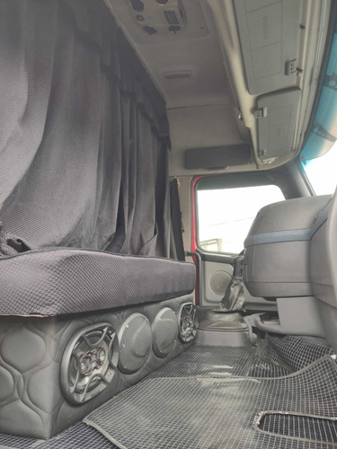 Imagem 22 de 25 de Volvo Fh 440