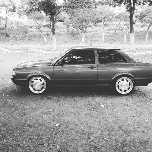 Imagem 8 de 10 de Volkswagen Voyage 1.6 Ap