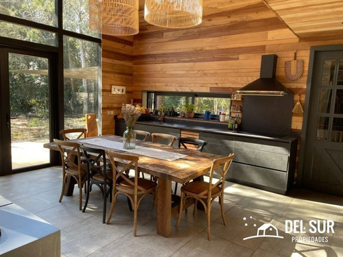 Casa Moderna Rodeada De Bosque En Loteo Urbanizado Sta Clara