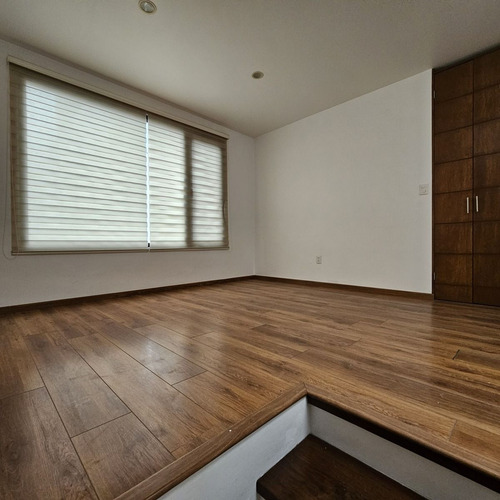 Rento Mo0derna Residencia En Contadero
